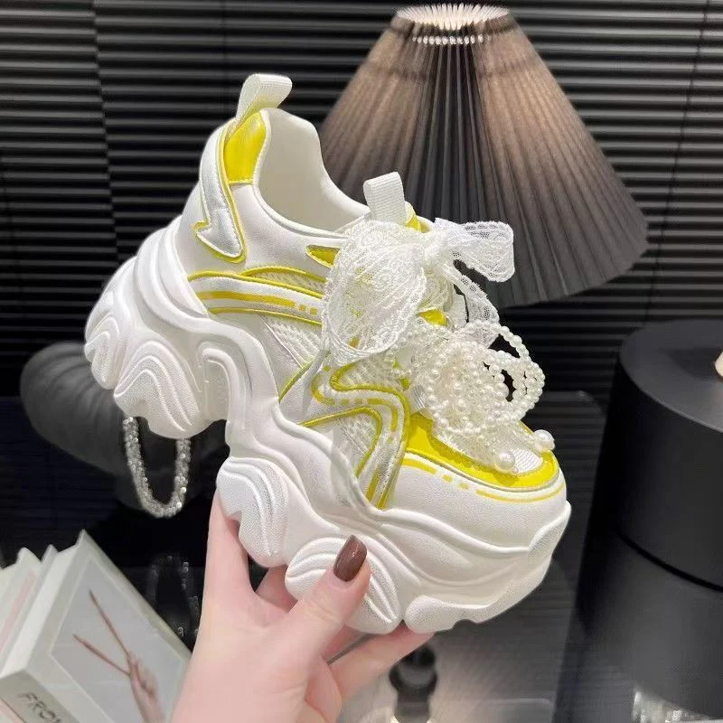 Damen modische Sneakers mit dekorativen Perlen und luftiger Mesh-Oberfläche Heidi Mode - Image 3