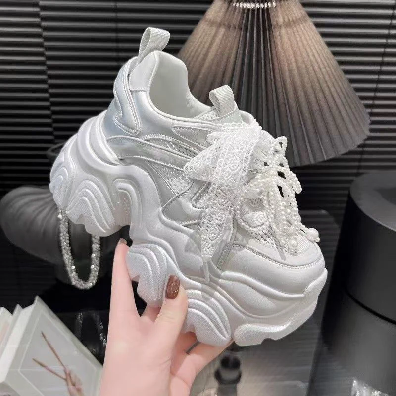 Damen modische Sneakers mit dekorativen Perlen und luftiger Mesh-Oberfläche Heidi Mode - Image 4