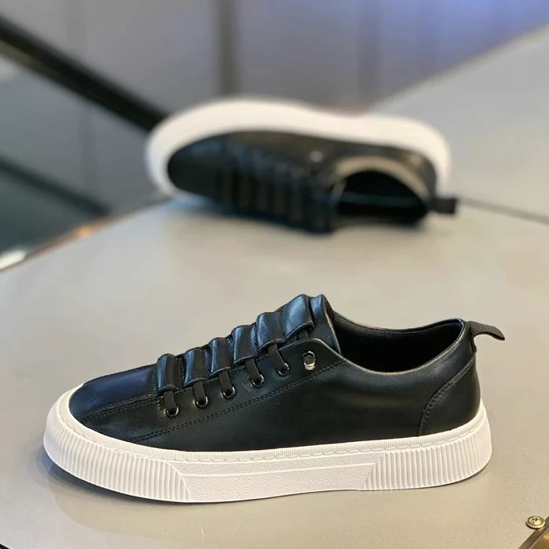Damen Modische Sneakers mit einzigartigem Sohlenprofil und atmungsaktiver Oberflächenstruktur Heidi Mode - Image 2