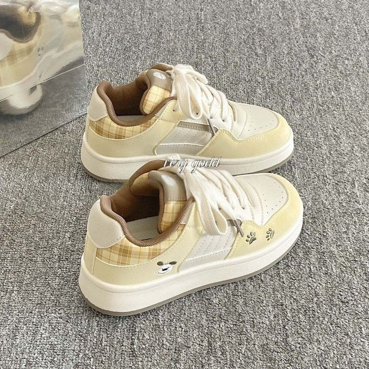 Damen modische Sneakers mit einzigartigen Detailapplikationen und komfortabler Sohle Heidi Mode - Image 4