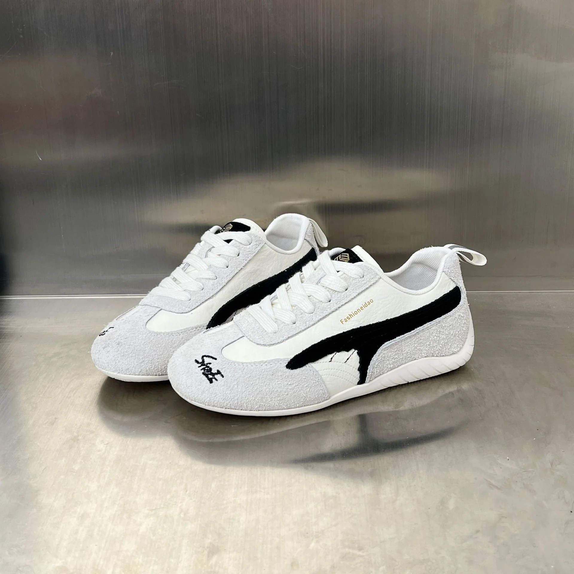 Damen Modische Sneakers mit elegantem Obermaterial und rutschfester Sohle Heidi Mode - Image 7
