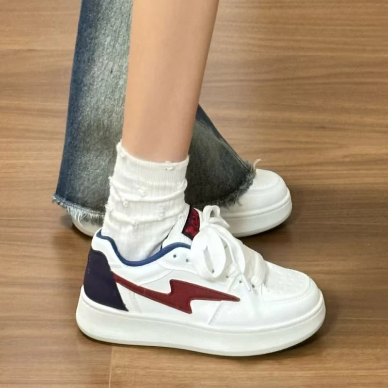 Damen modische Sneakers mit ergonomischer Sohle und farblichen Akzenten Heidi Mode - Image 6