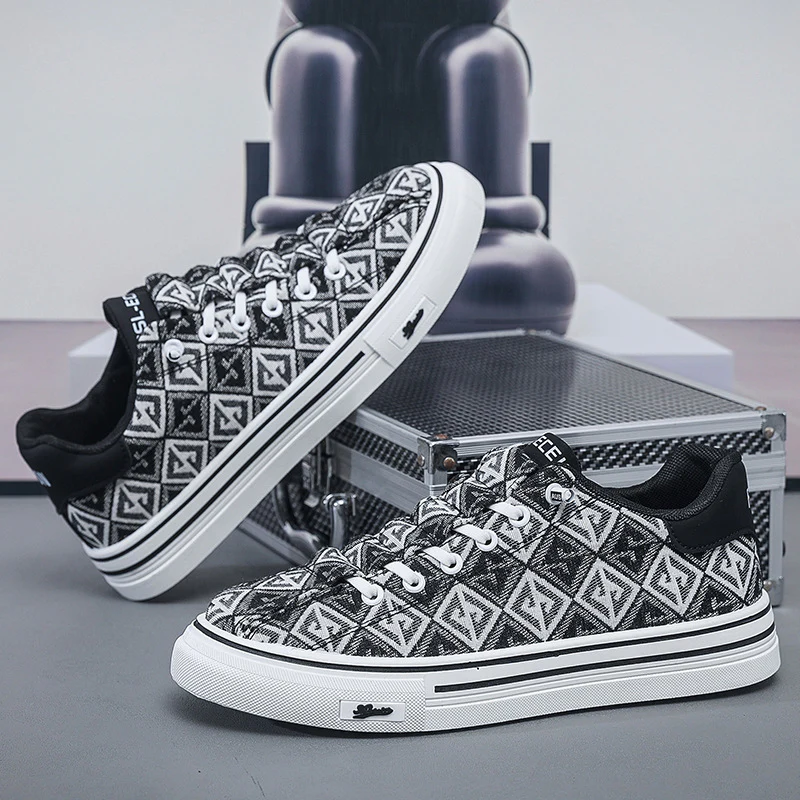 Damen Modische Sneakers mit geometrischem Muster und rutschfester Sohle Heidi Mode - Image 2