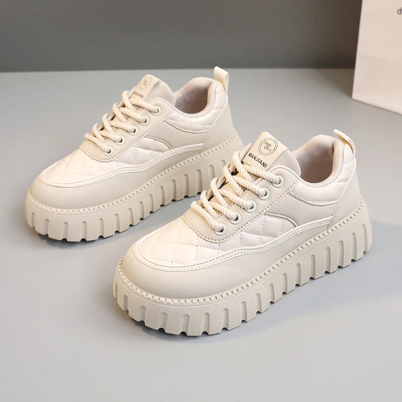 Damen modische Sneakers mit gepolstertem Sohlenprofil und robustem Obermaterial Heidi Mode - Image 2