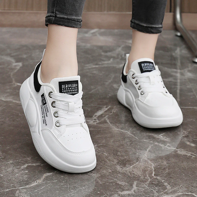 Damen modische Sneakers mit gepolsterter Laufsohle und griffigem Profil Heidi Mode - Image 4