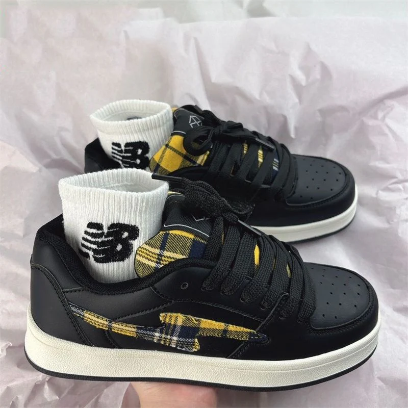 Damen Modische Sneakers mit kariertem Design und gepolsterter Innensohle Heidi Mode - Image 6