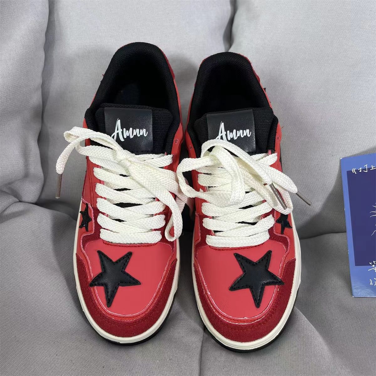 Damen modische Sneakers mit markantem Sternen-Design und dämpfender Sohle Heidi Mode - Image 4