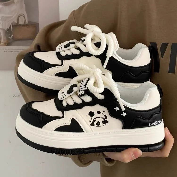 Damen Modische Sneakers mit spielerischem Panda-Design und rutschfester Sohle Heidi Mode - Image 6