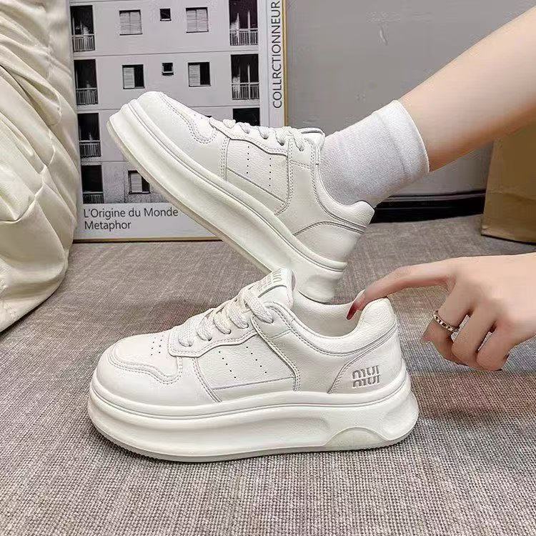 Damen Modische Sneakers mit sportlich-elegantem Design und dämpfender Sohle Heidi Mode - Image 4