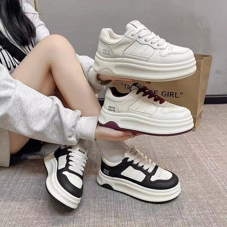 Damen Modische Sneakers mit sportlich-elegantem Design und dämpfender Sohle Heidi Mode - Image 5