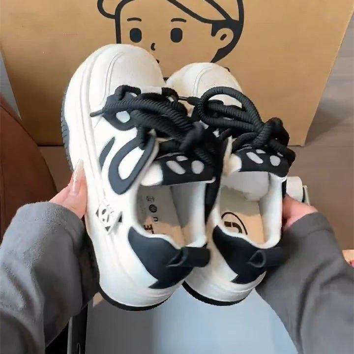 Damen modische Sneakers mit stabiler Sohle und einzigartigem Design Heidi Mode - Image 4