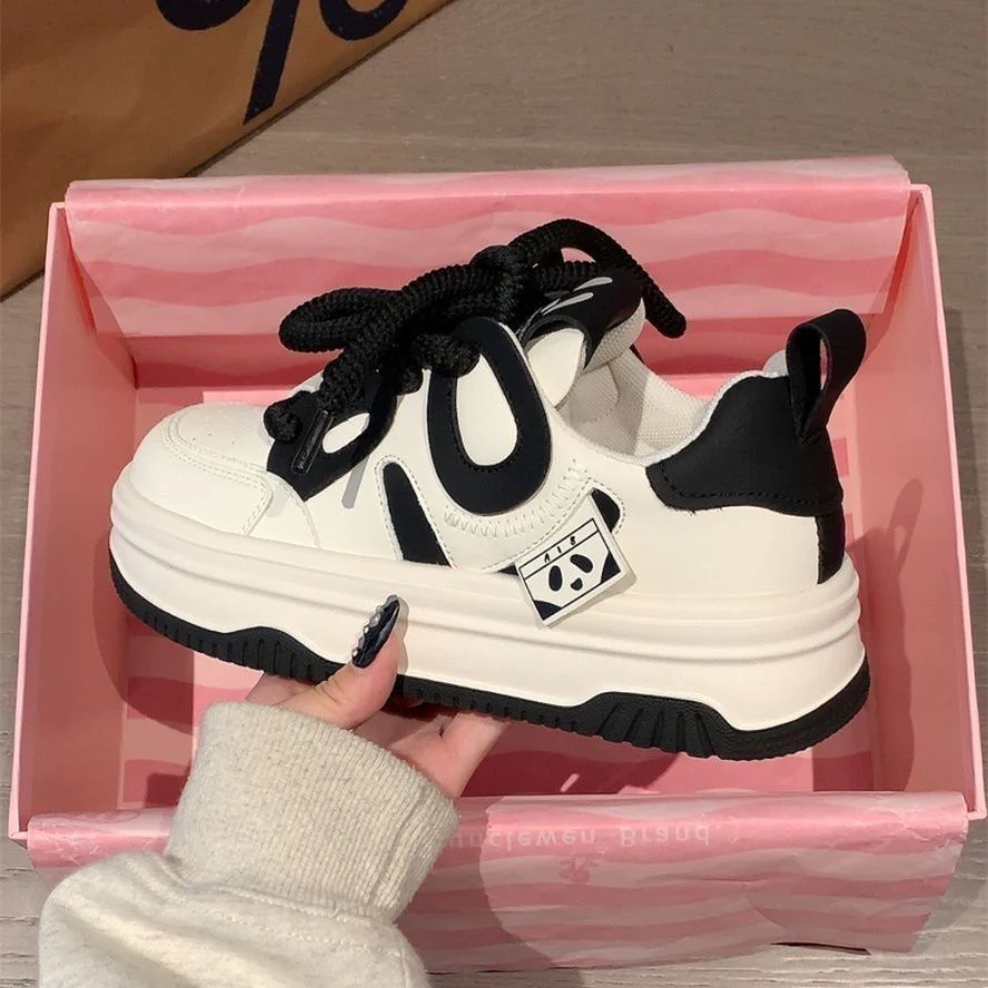 Damen modische Sneakers mit stabiler Sohle und einzigartigem Design Heidi Mode - Image 6