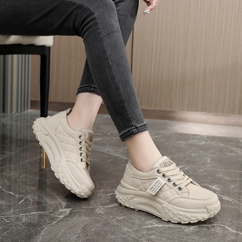 Damen modische Sneakers mit verstärktem Sohlenprofil und gepolsterter Innensohle Heidi Mode - Image 3