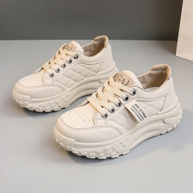 Damen modische Sneakers mit verstärktem Sohlenprofil und gepolsterter Innensohle Heidi Mode - Image 7