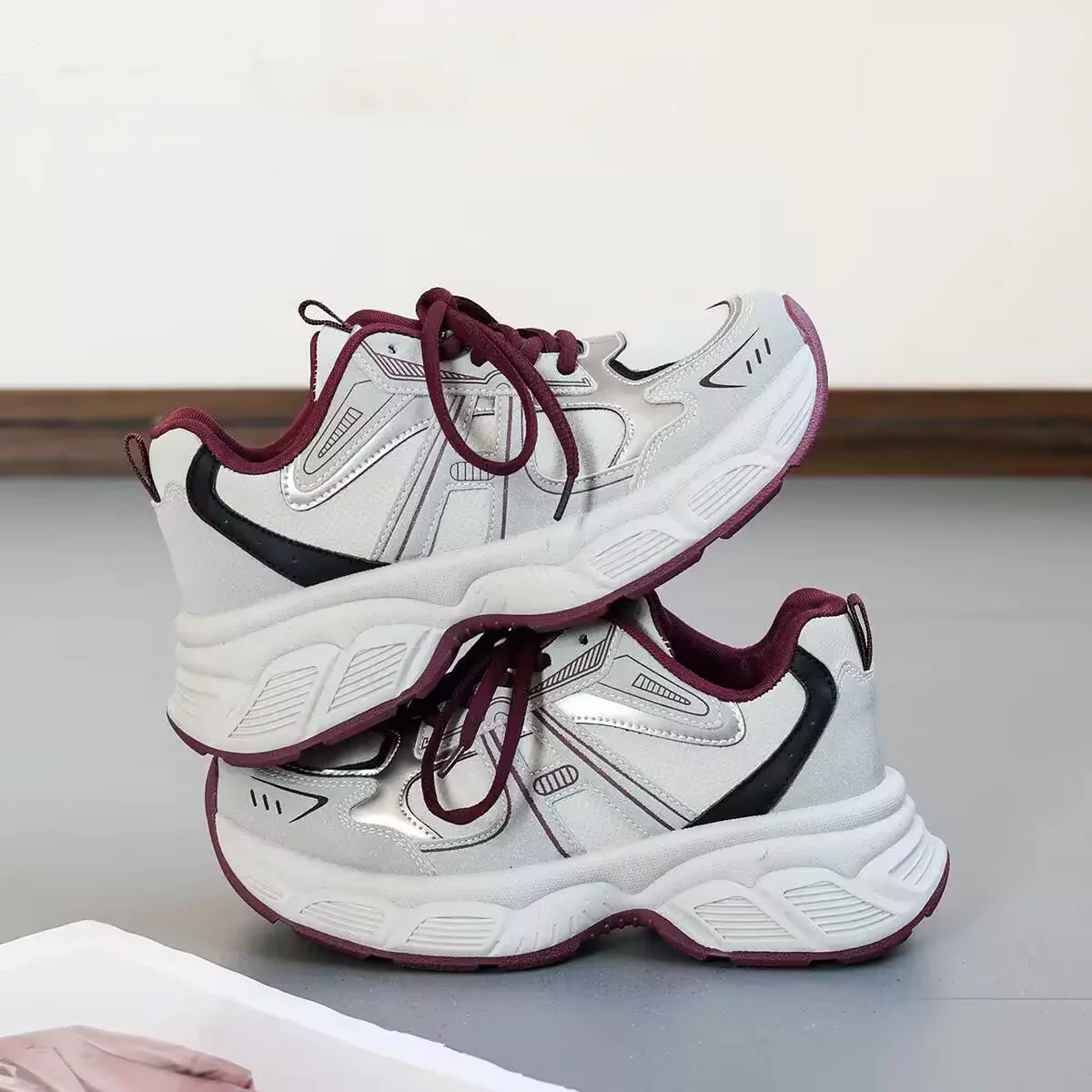 Damen Modische Sport-Sneaker mit innovativer Dämpfung und atmungsaktivem Obermaterial Heidi Mode - Image 2