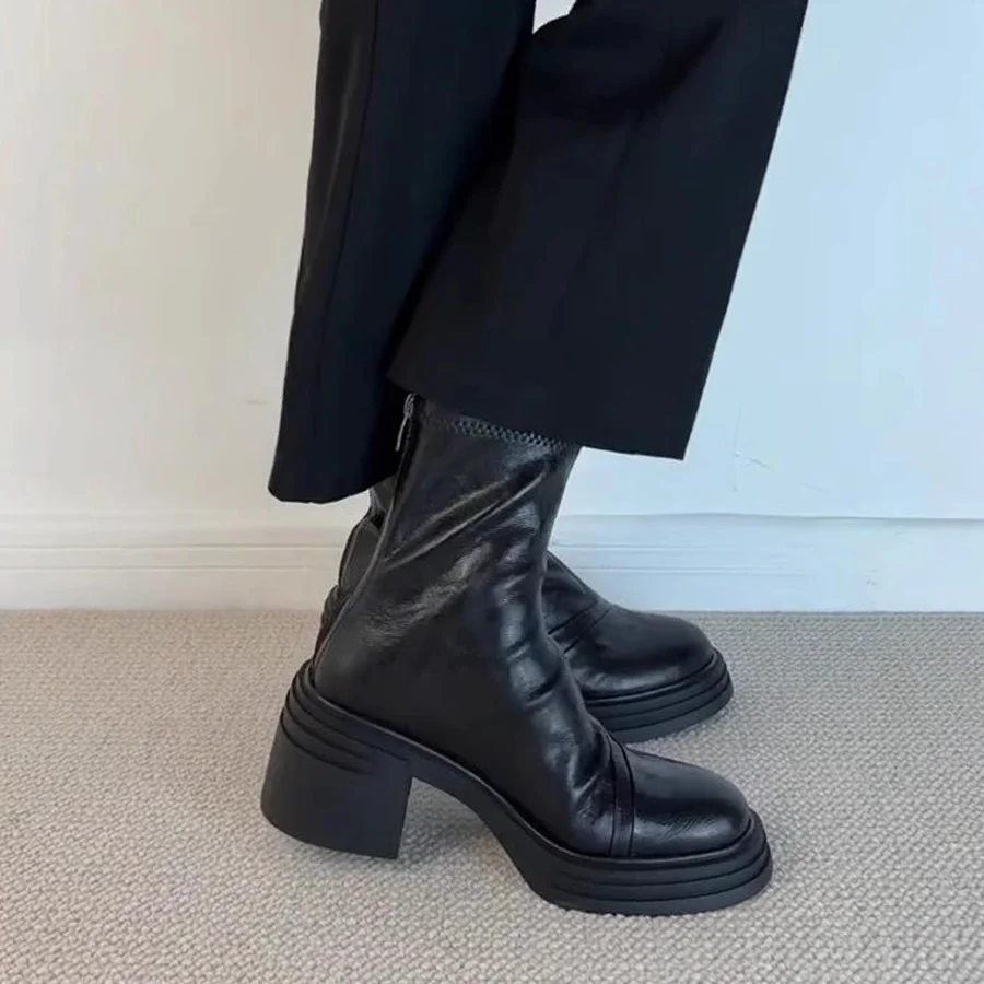 Damen Modische Stiefel mit Blockabsatz und glänzender Lederoberfläche Heidi Mode - Image 4