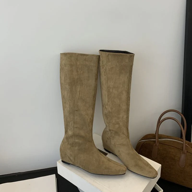 Damen modische Stiefel mit gerafftem Schaft und spitzem Fußteil Heidi Mode - Image 6