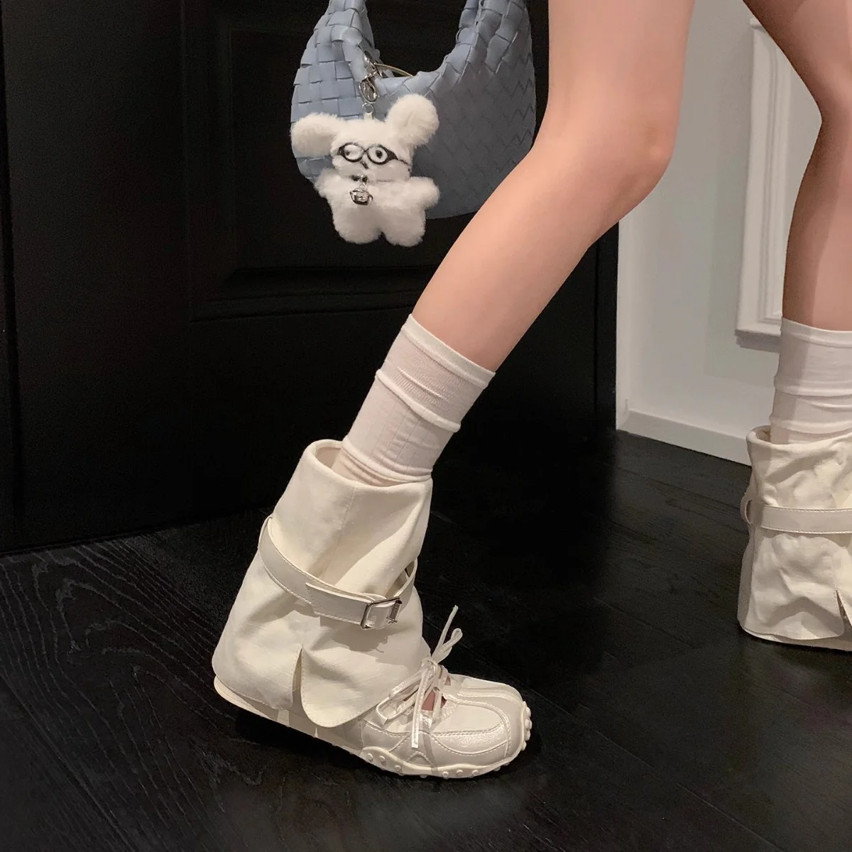 Damen modische Stiefel mit verstellbarem Riemen und rutschfester Sohle Heidi Mode - Image 4