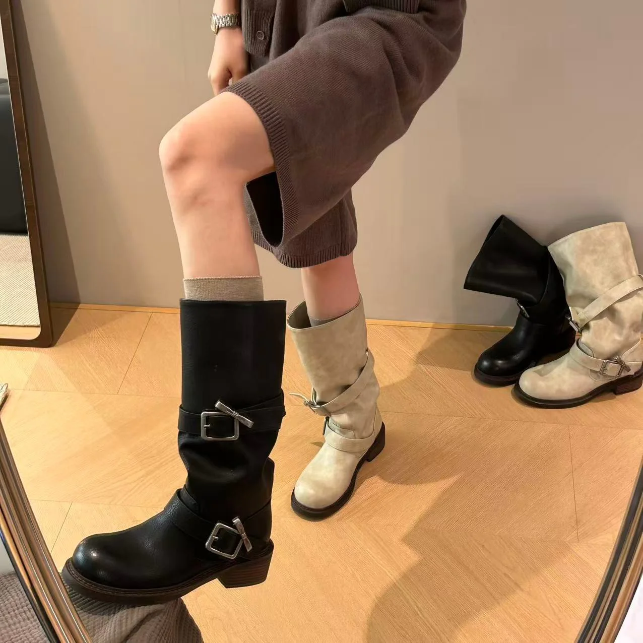 Damen modische Stiefel mit verstellbaren Riemen und komfortablem Blockabsatz Heidi Mode - Image 4