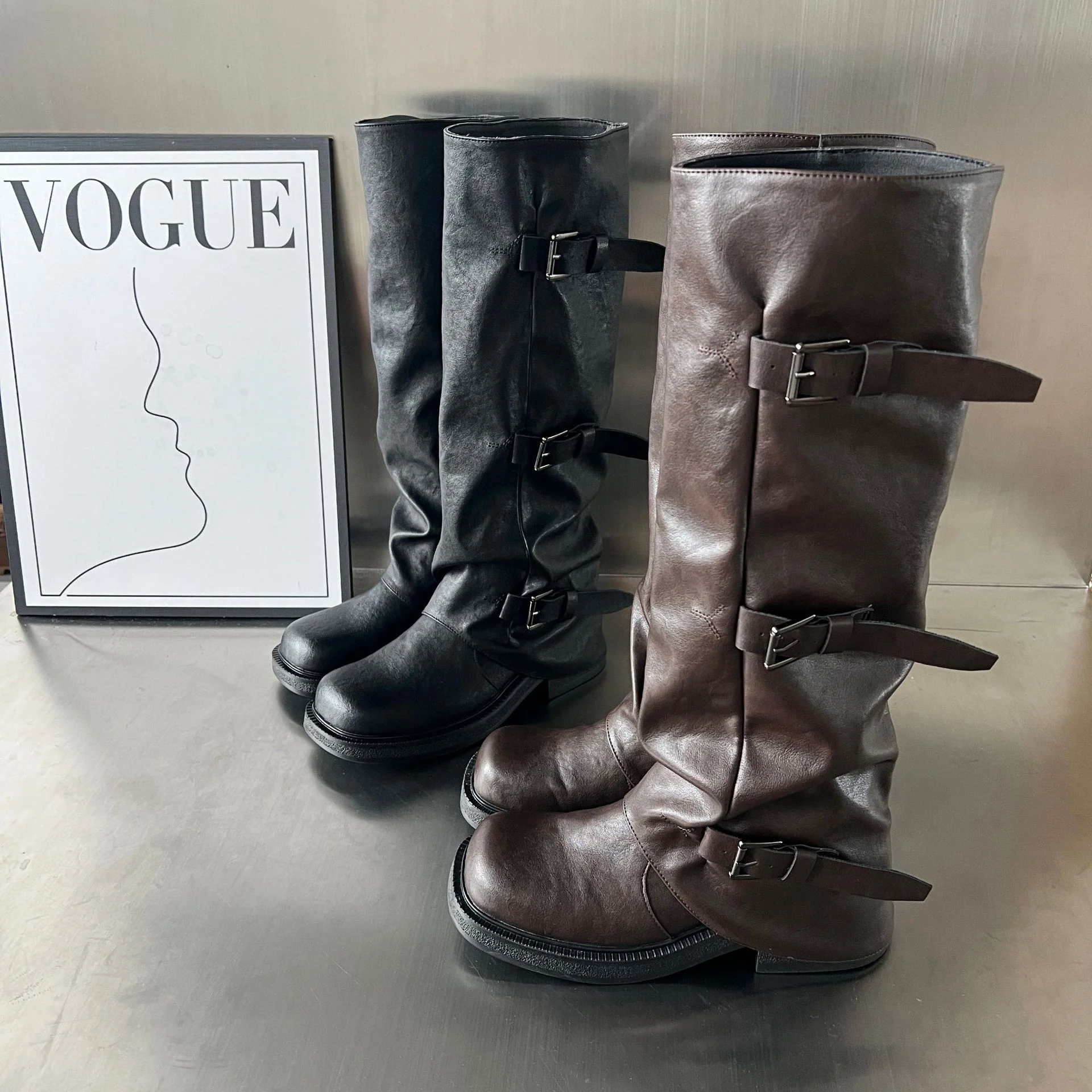 Damen modische Stiefel mit verstellbaren Riemen und robustem Profil Heidi Mode - Image 3