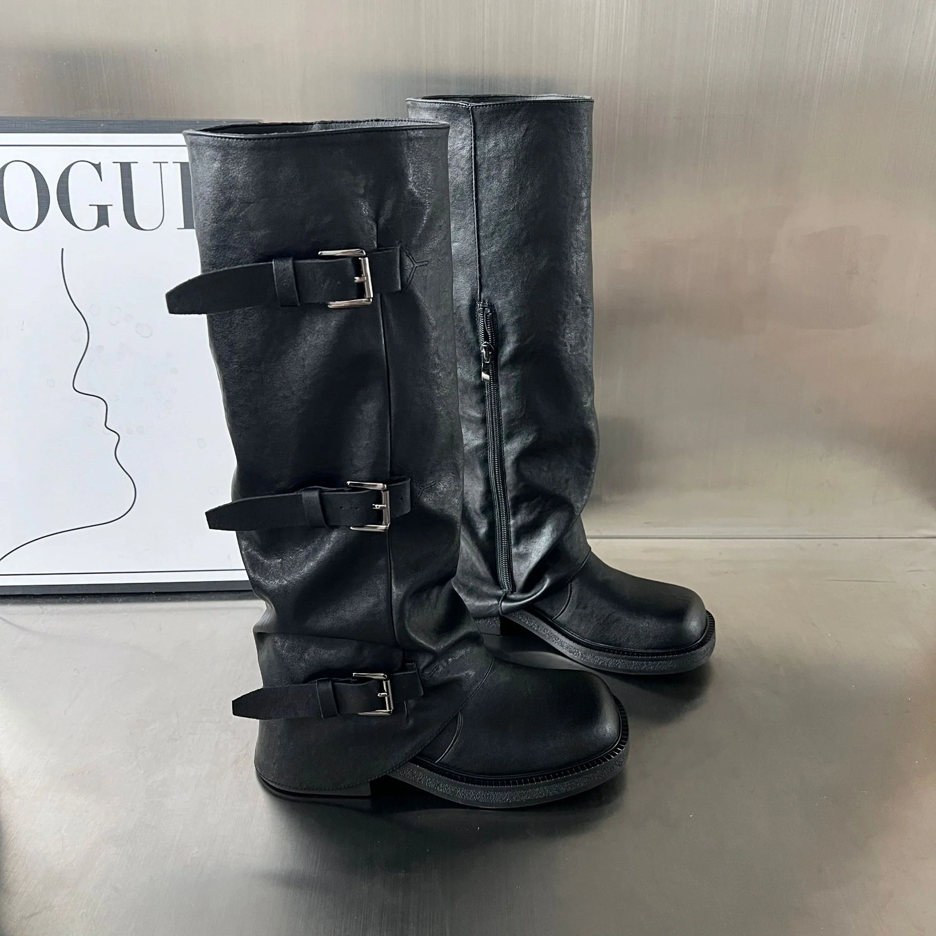 Damen modische Stiefel mit verstellbaren Riemen und robustem Profil Heidi Mode - Image 4