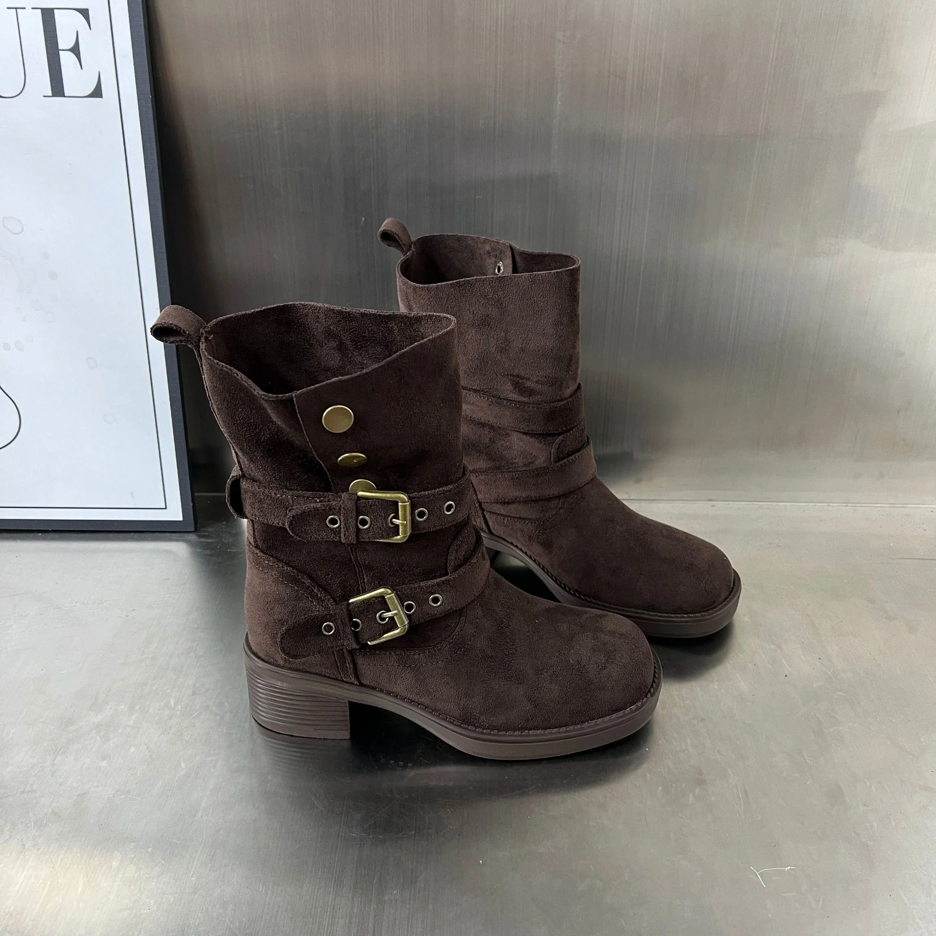 Damen Modische Stiefeletten mit eleganten Schnallen und bequemer Absatzhöhe Heidi Mode - Image 4