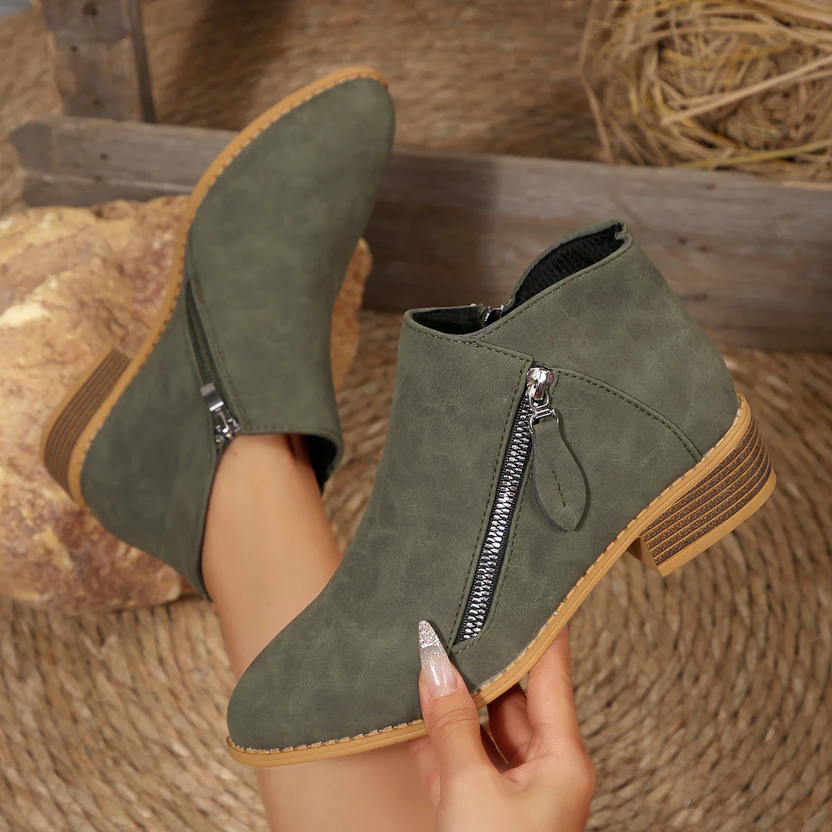 Damen modische Stiefeletten mit seitlichem Reißverschluss und bequemem Blockabsatz Heidi Mode - Image 8