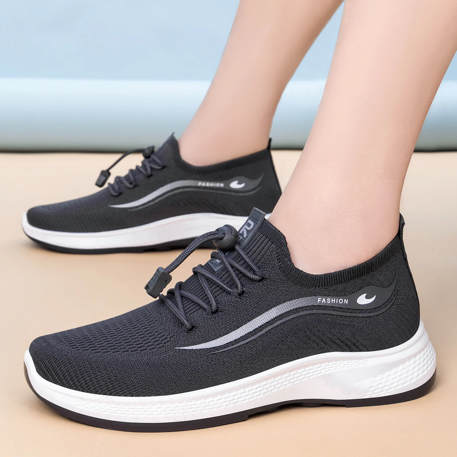 Damen Modische und bequeme Sport-Sneaker mit elastischem Schnellschnürsystem Heidi Mode - Image 2