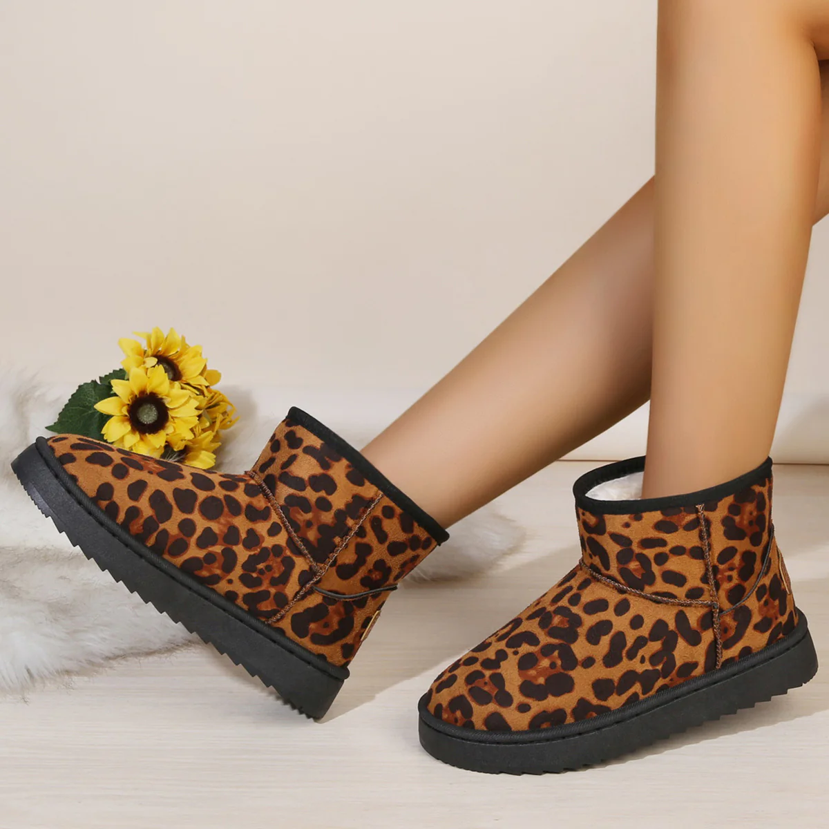 Damen Modische Winterboots mit weichem Innenfutter und Leo-Muster Heidi Mode - Image 3