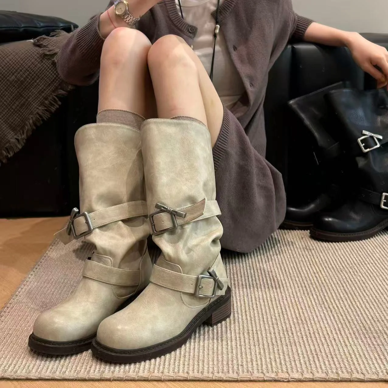 Damen modische Winterstiefel mit praktischen Schnallen und robustem Profil Heidi Mode - Image 7