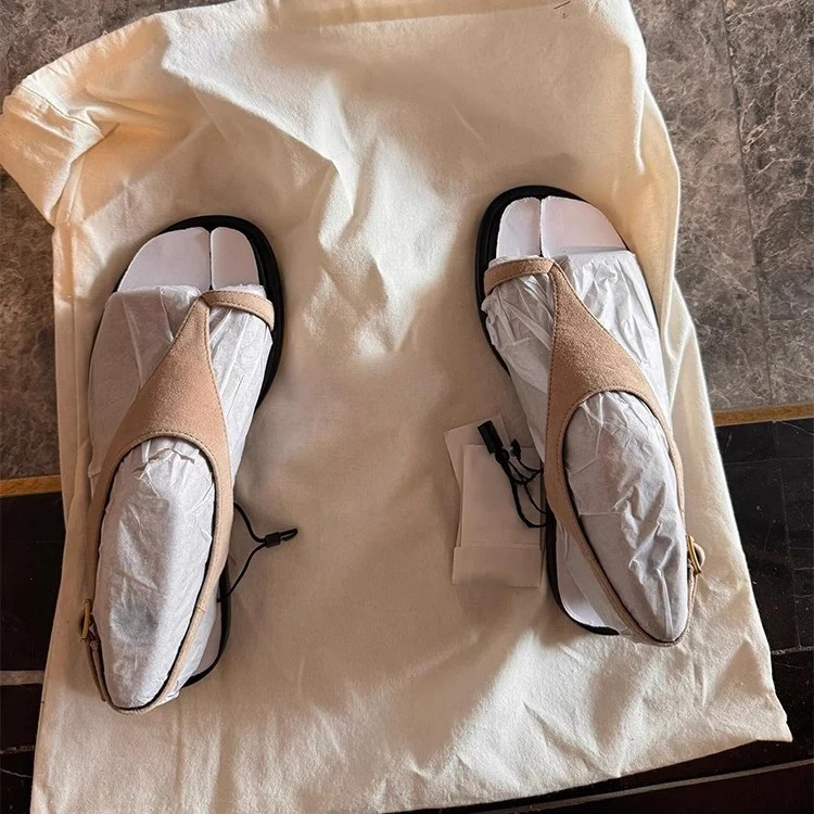 Damen Modische Zehentrenner-Sandalen mit elegantem Riemendesign und bequemem Fußbett Heidi Mode - Image 3