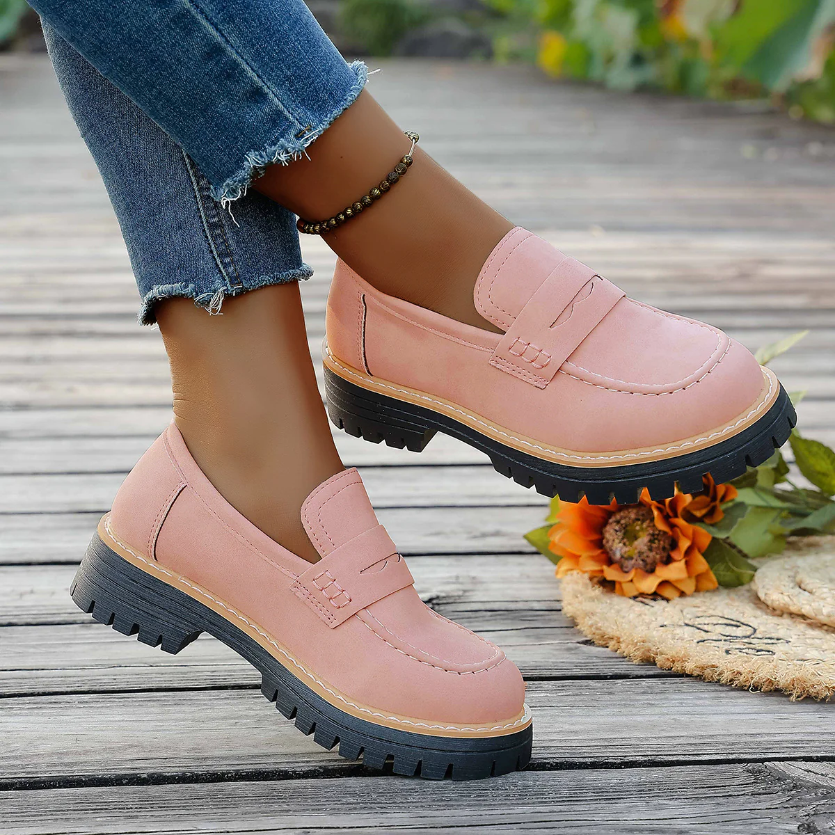 Damen Mokassin-Slipper mit rutschfester Profilsohle und modischer Lederoberfläche Heidi Mode - Image 9