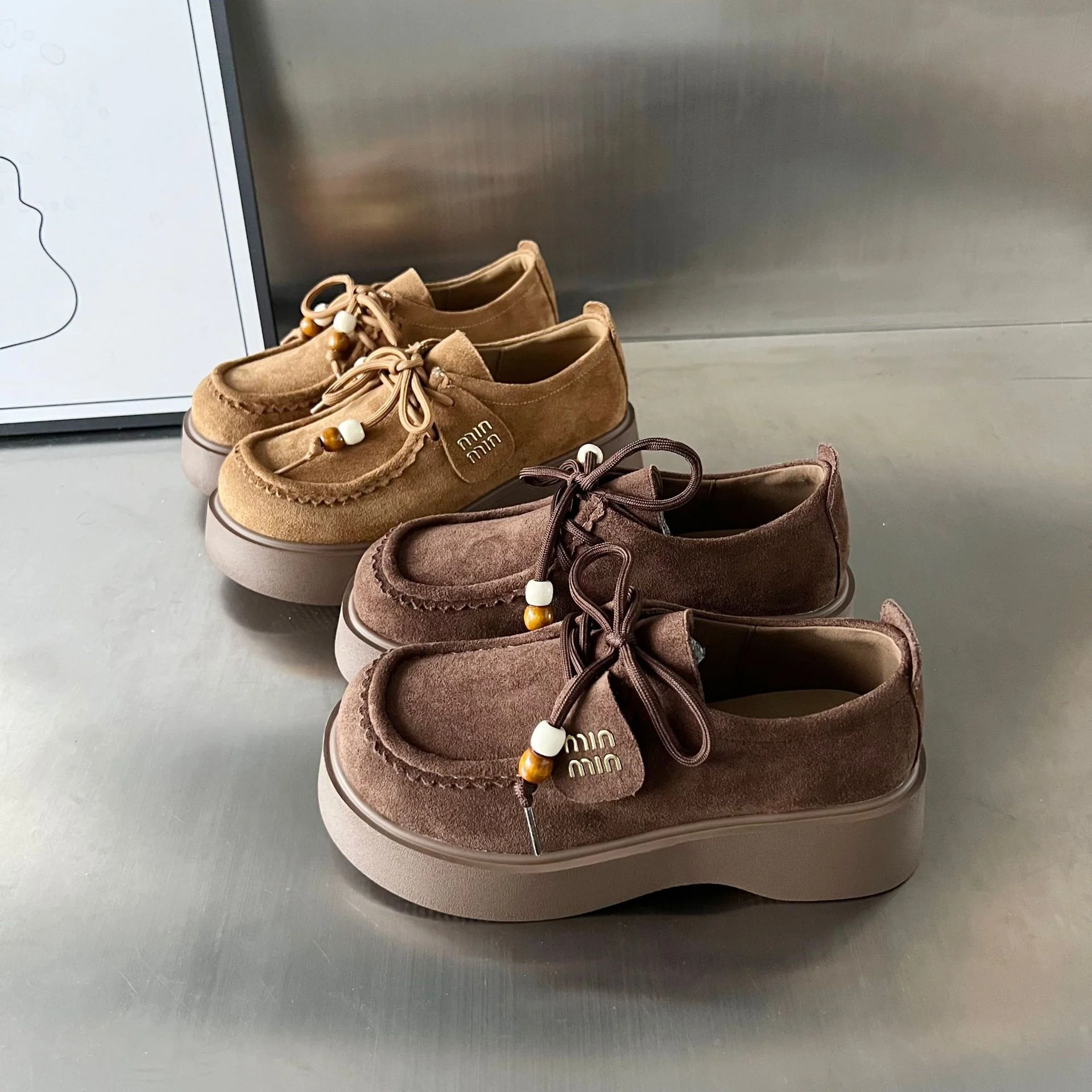 Damen Mokassin-Sneaker mit bequemer Plateau-Sohle und dekorativem Schnürsystem Heidi Mode - Image 3
