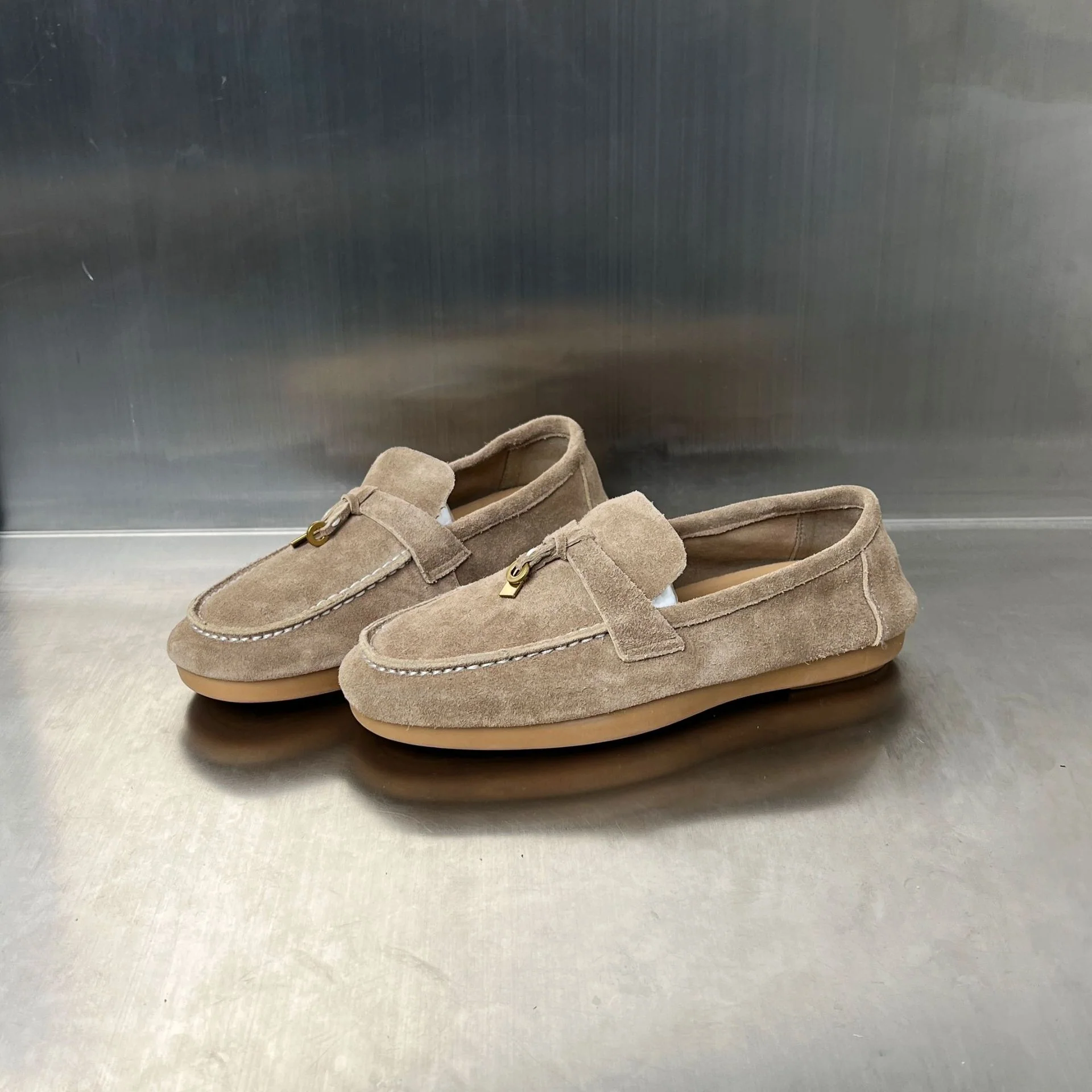 Damen Mokassins aus feinem Wildleder mit elegantem Schnallenverschluss Heidi Mode - Image 7