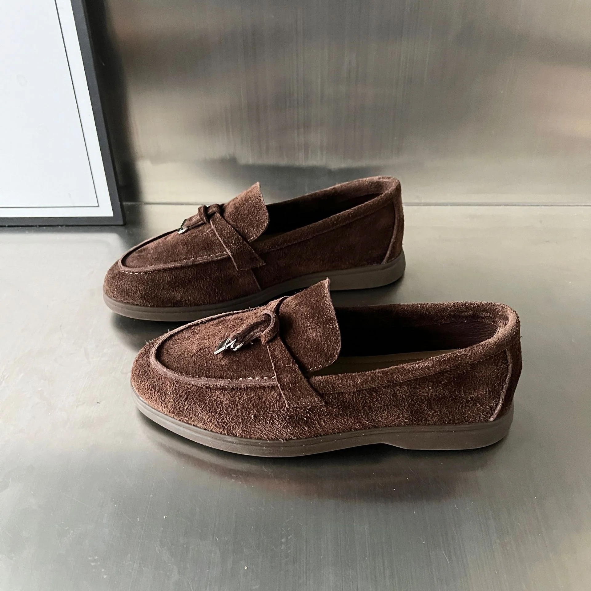 Damen Mokassins aus weichem Wildleder mit eleganter Schleifenverzierung Heidi Mode - Image 7