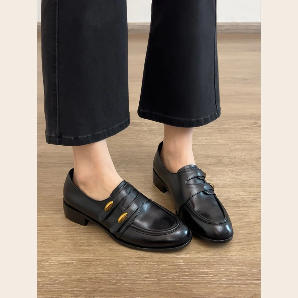 Damen Mokassins mit dekorativen Schnallen und elegantem Glanz Heidi Mode - Image 3