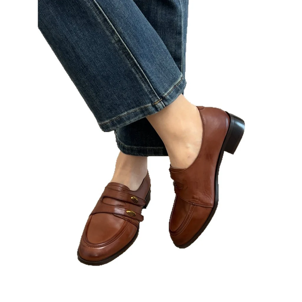 Damen Mokassins mit dekorativen Schnallen und elegantem Glanz Heidi Mode - Image 5