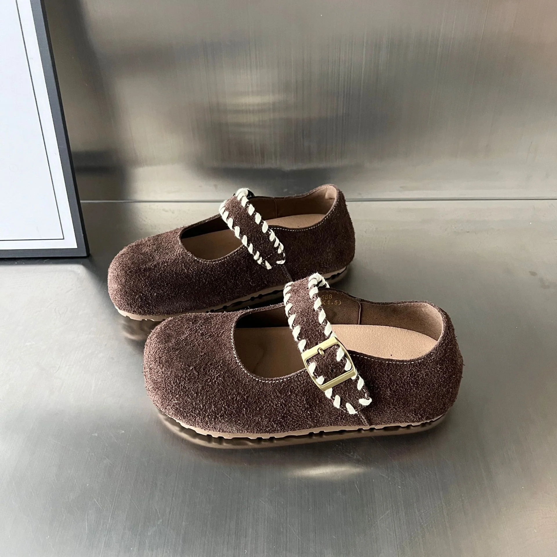 Damen Mokassins mit dekorativer Schnalle und weichem Wildleder Heidi Mode - Image 2