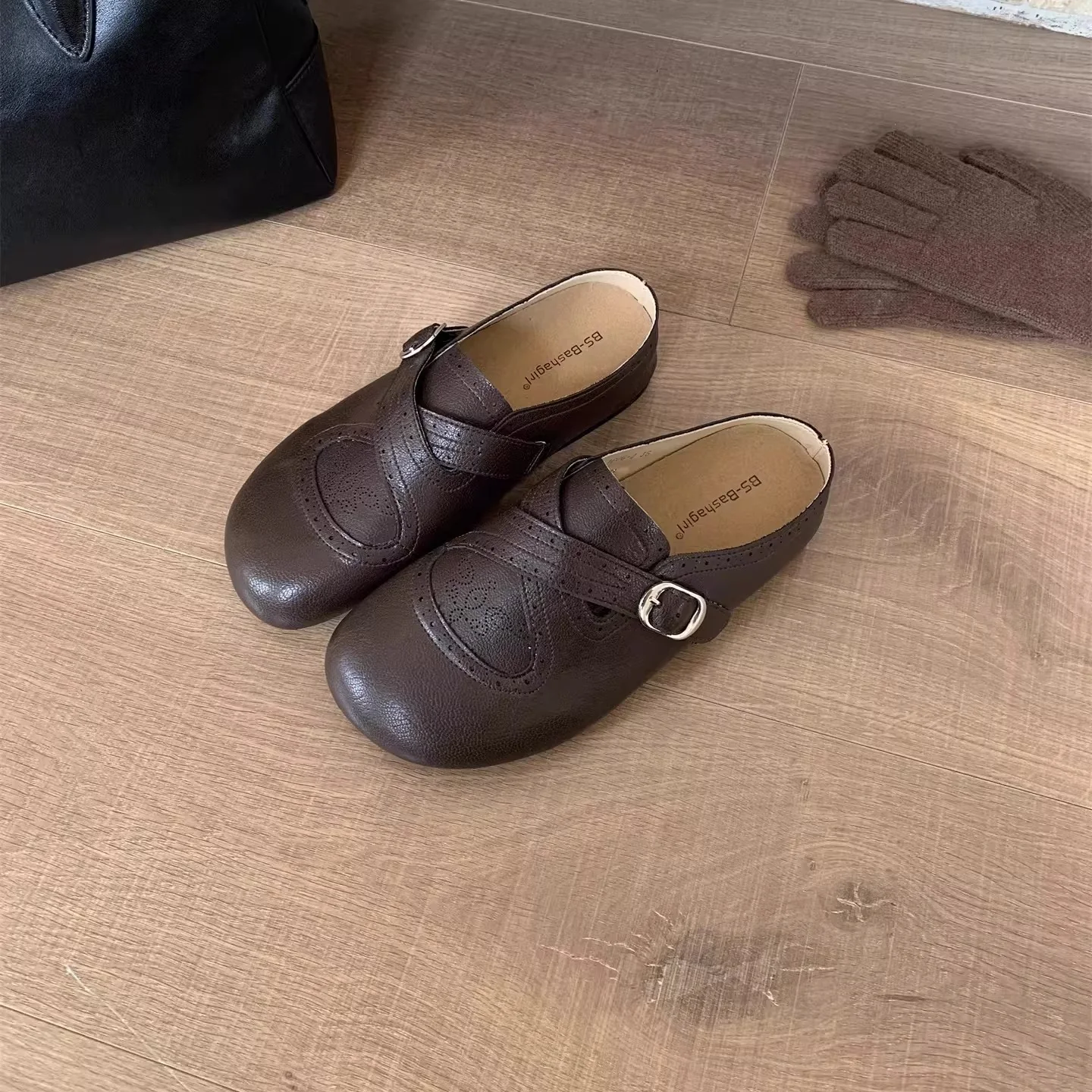 Damen Mokassins mit floralem Schnallenakzent und hochwertigem Leder Heidi Mode - Image 4