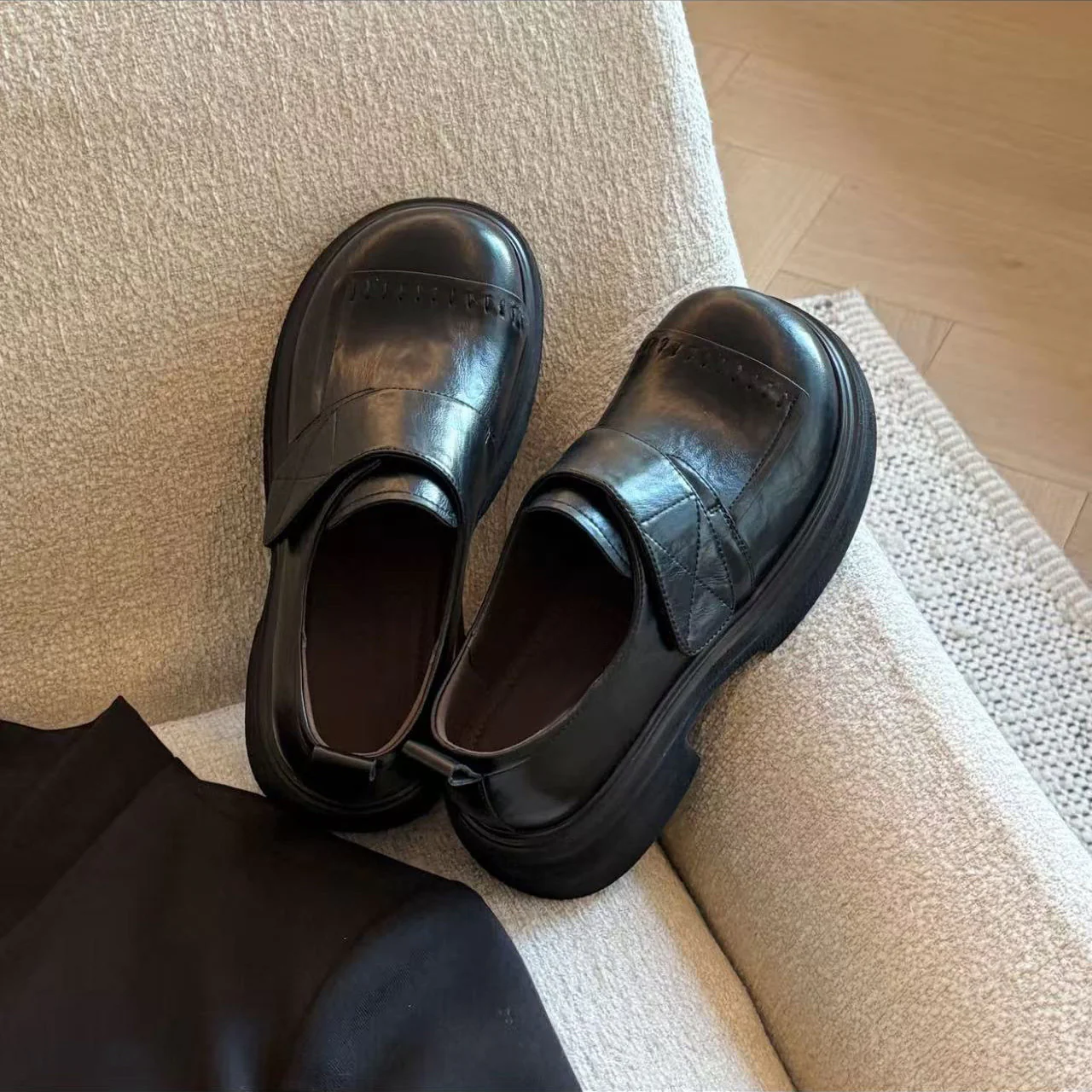Damen Mokassins mit modischem Riemen und komfortabler Sohle Heidi Mode - Image 7
