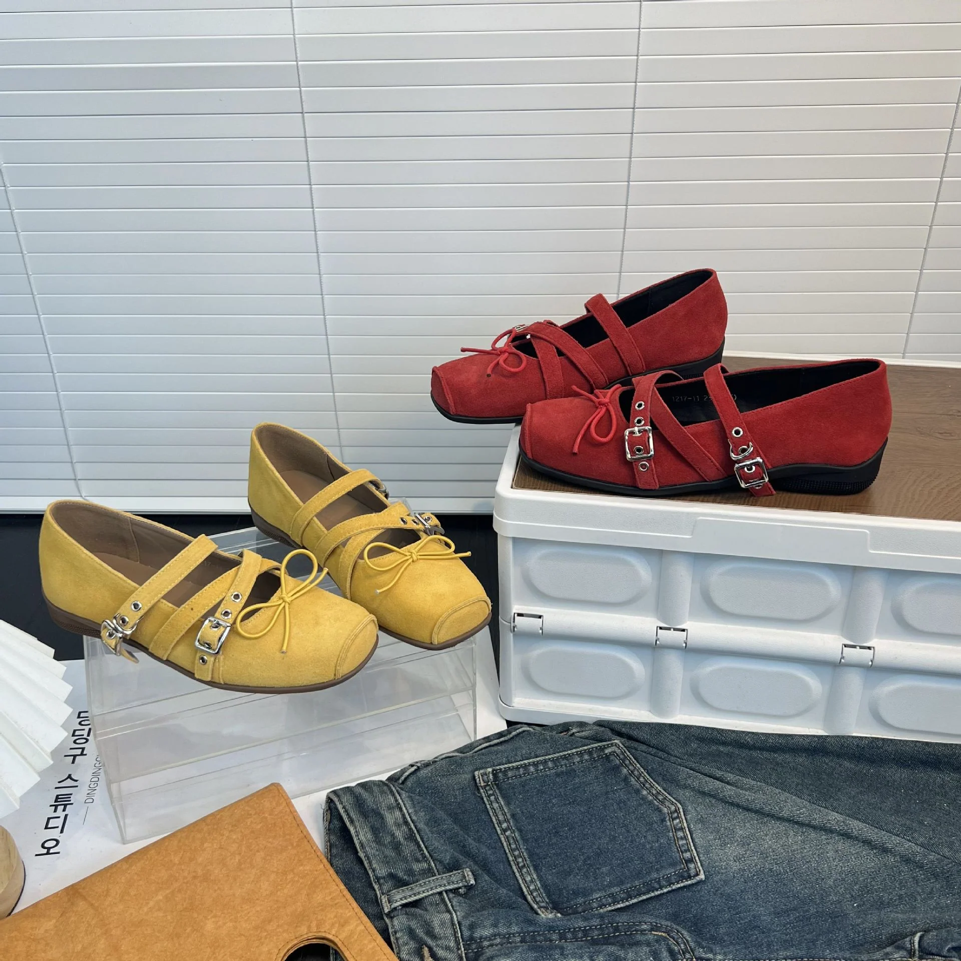 Damen Mokassins mit modischen Kreuzriemen und dekorativer Schnallenverzierung Heidi Mode - Image 3