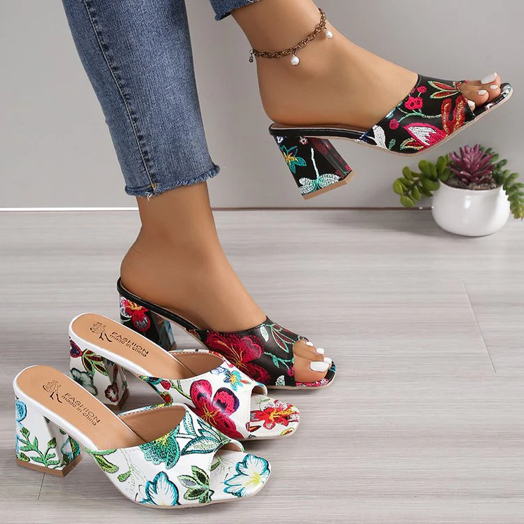 Damen Mules mit Floralem Design und Komfortablem Blockabsatz Heidi-Mode - Image 2