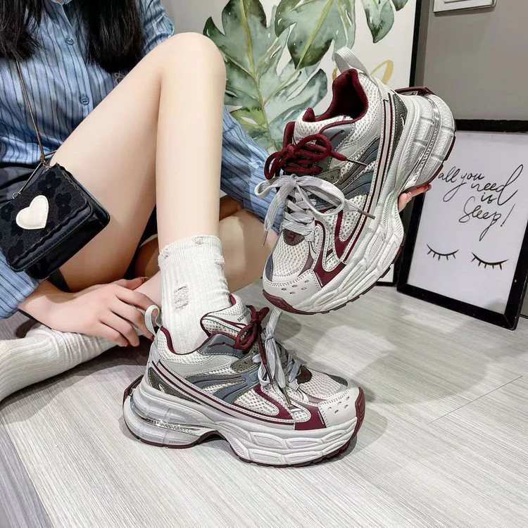 Damen Multifunktionale Sport Sneakers mit stoßdämpfender Sohle und atmungsaktivem Mesh-Obermaterial Heidi Mode - Image 3