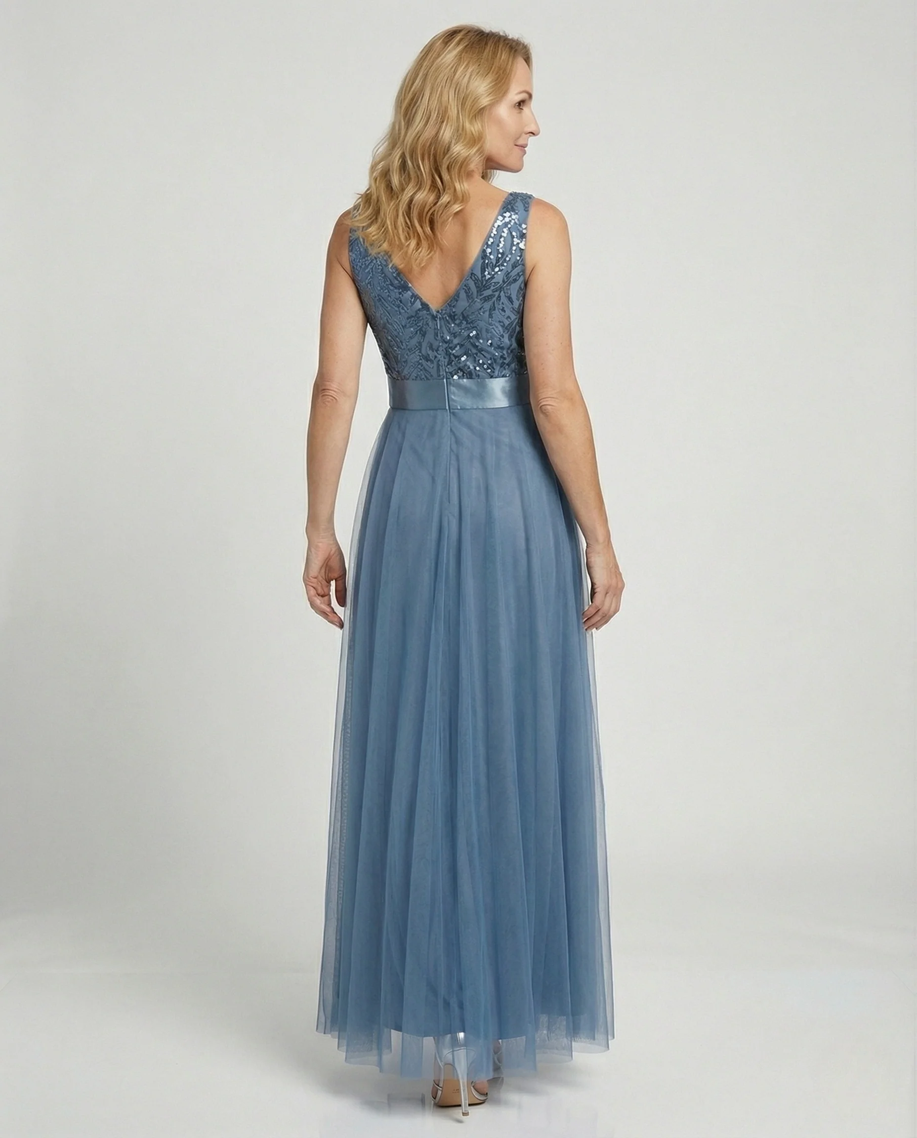 Abendkleid lang aus Tüll mit Stickerei - Image 2