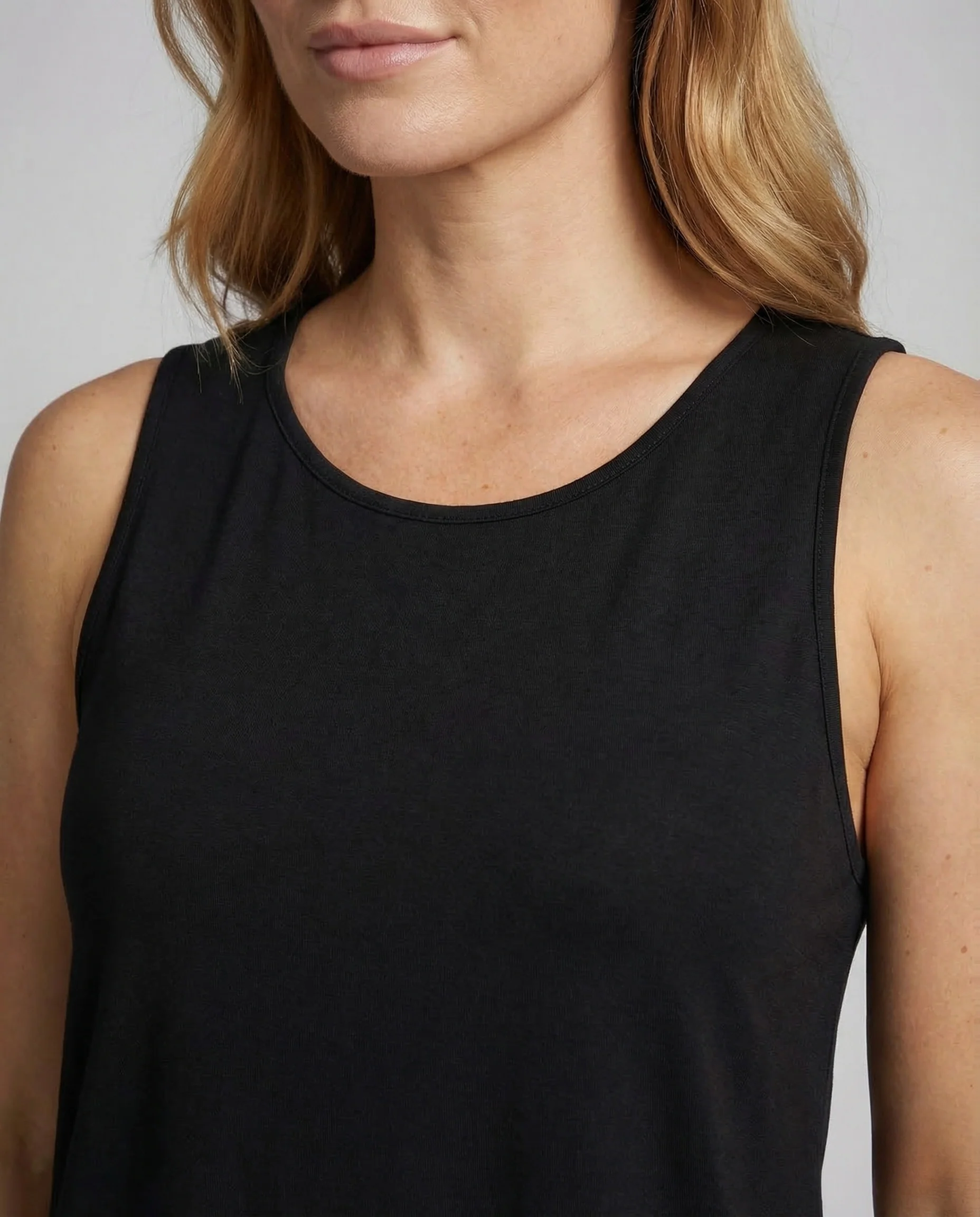 Damen Baumwolljersey Shirt Ärmellos Figurbetont Rundhals - Image 3