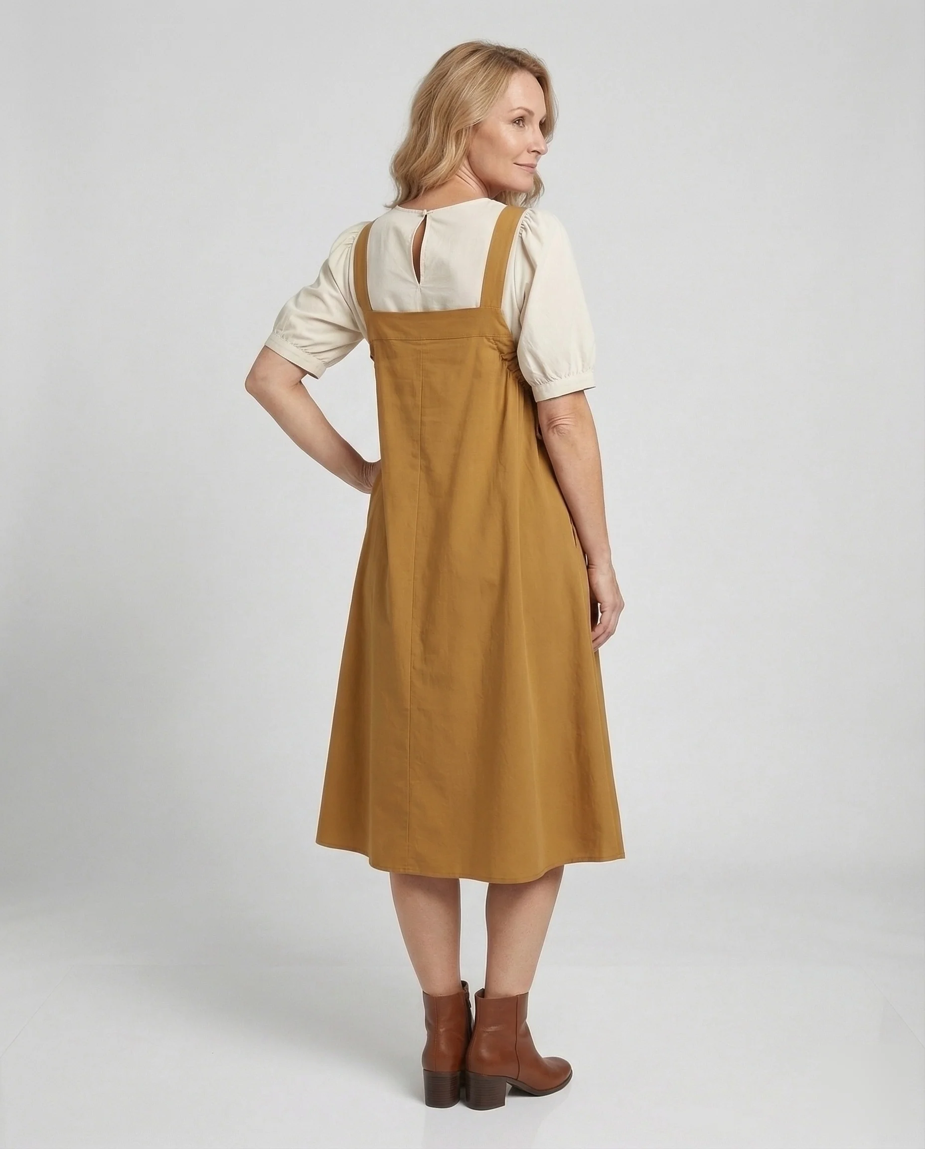 Damen Ärmelloses Latzkleid mit Faltenrock - Image 4