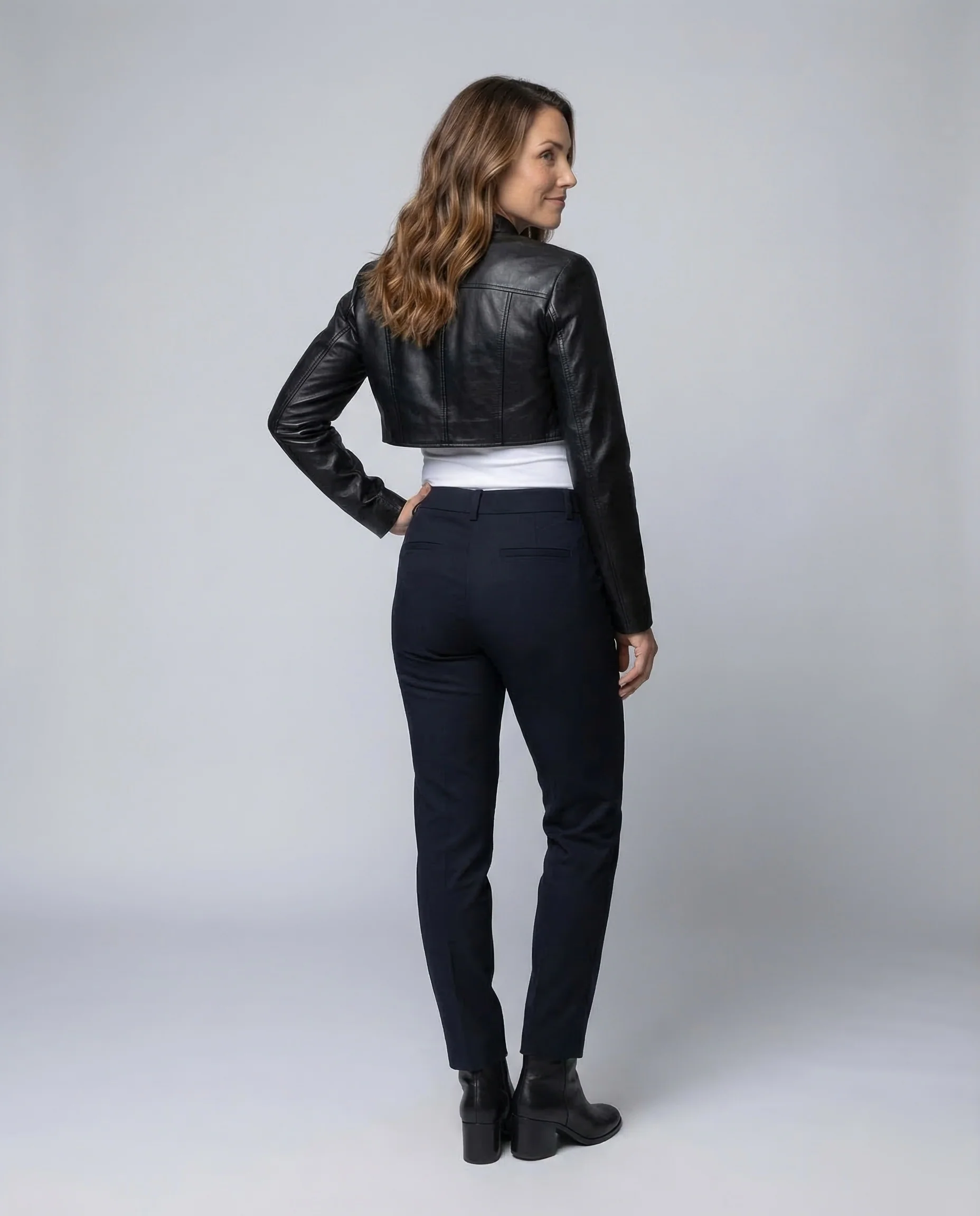 Damen Kunstleder Cropjacke Asymmetrisch - Image 4