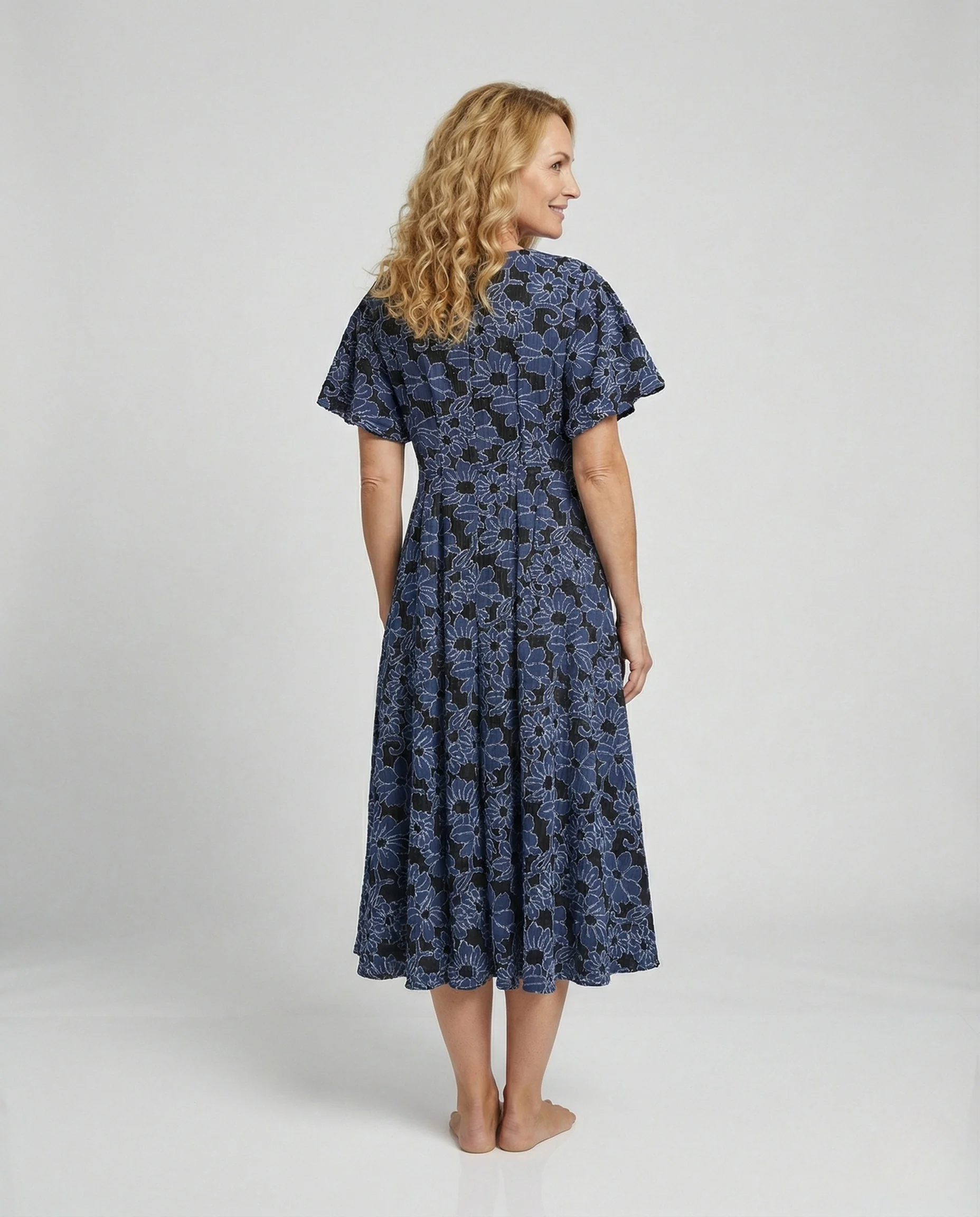 Damen Besticktes Midikleid mit V-Ausschnitt und Fledermausärmeln - Image 4