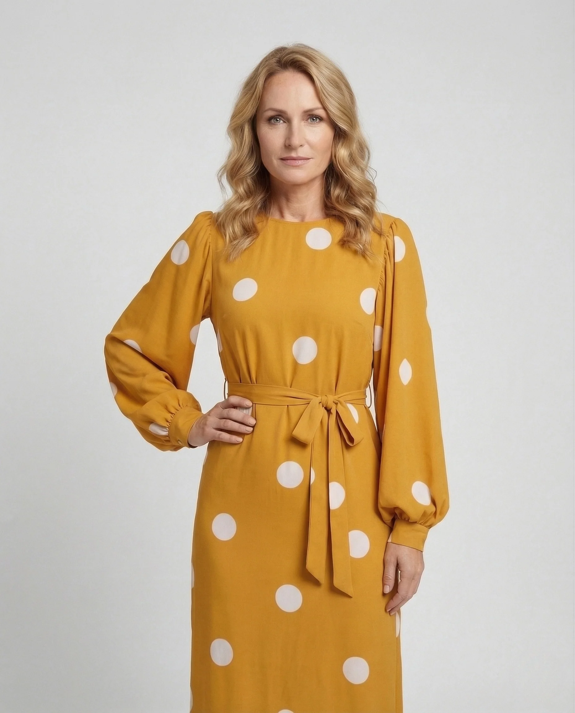 Damen Maxikleid Punkte mit Gürtel - Image 2