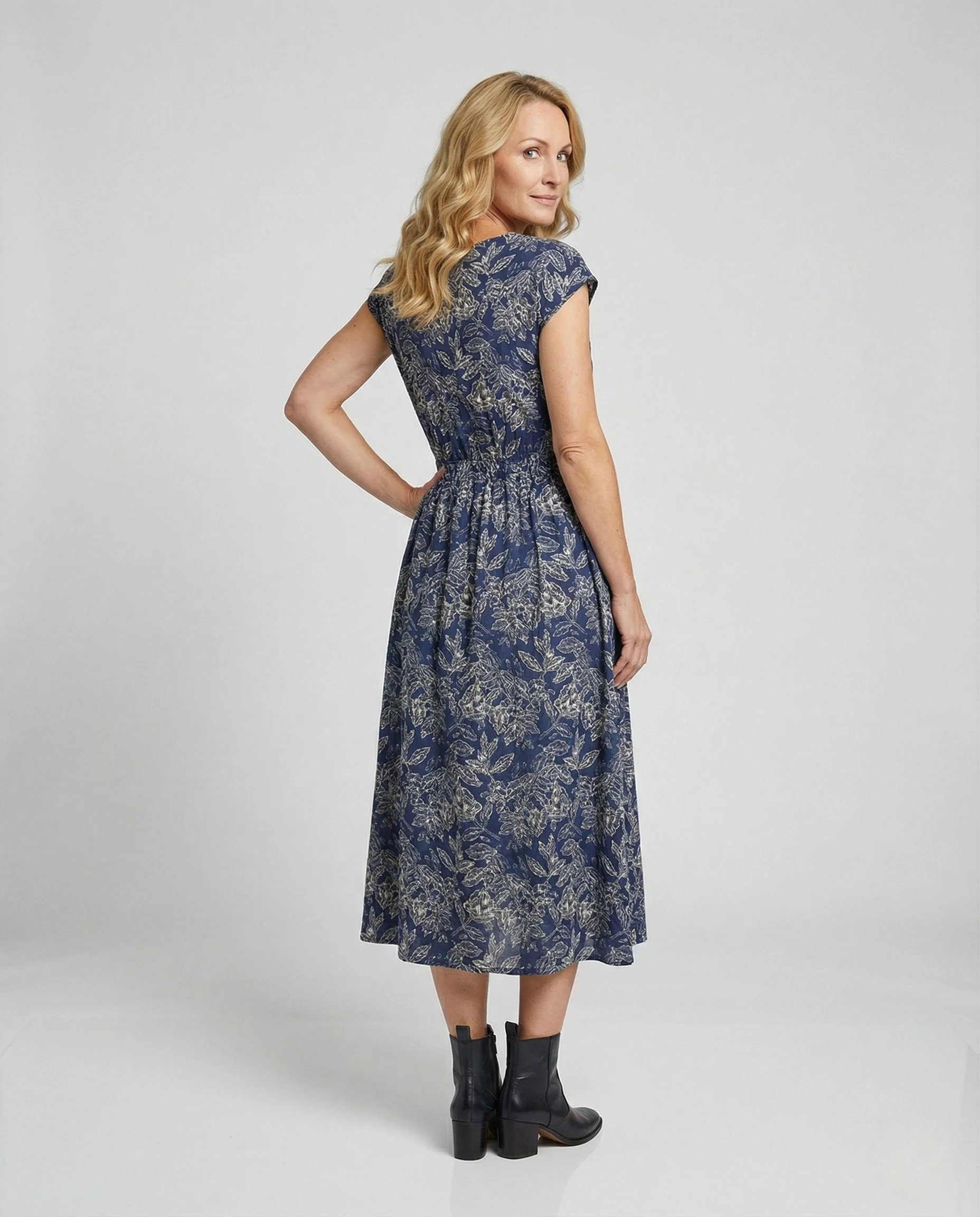 Damen Bodenlanges Strandkleid mit botanischem Print - Image 4